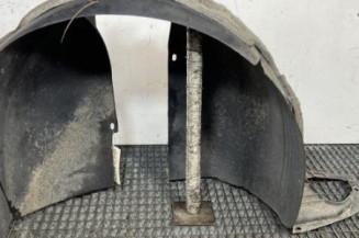 Pare boue avant droit PEUGEOT 207