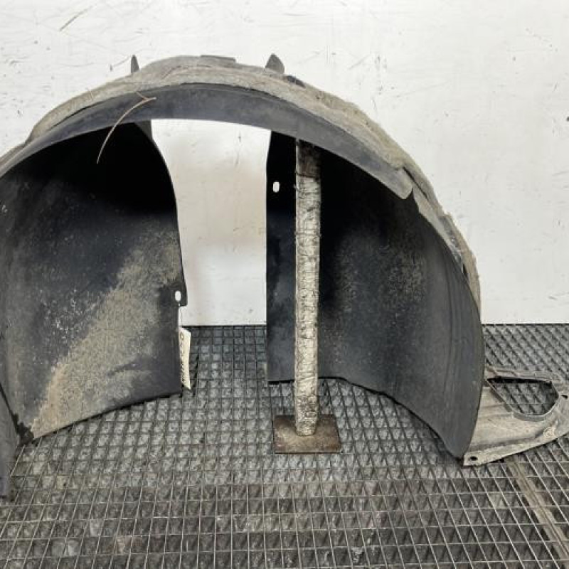 Pare boue avant droit PEUGEOT 207 Photo n°4