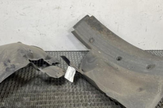 Pare boue avant gauche RENAULT SCENIC 2 Photo n°1