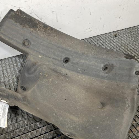 Pare boue avant gauche RENAULT SCENIC 2