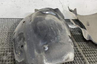 Pare boue avant gauche RENAULT SCENIC 2