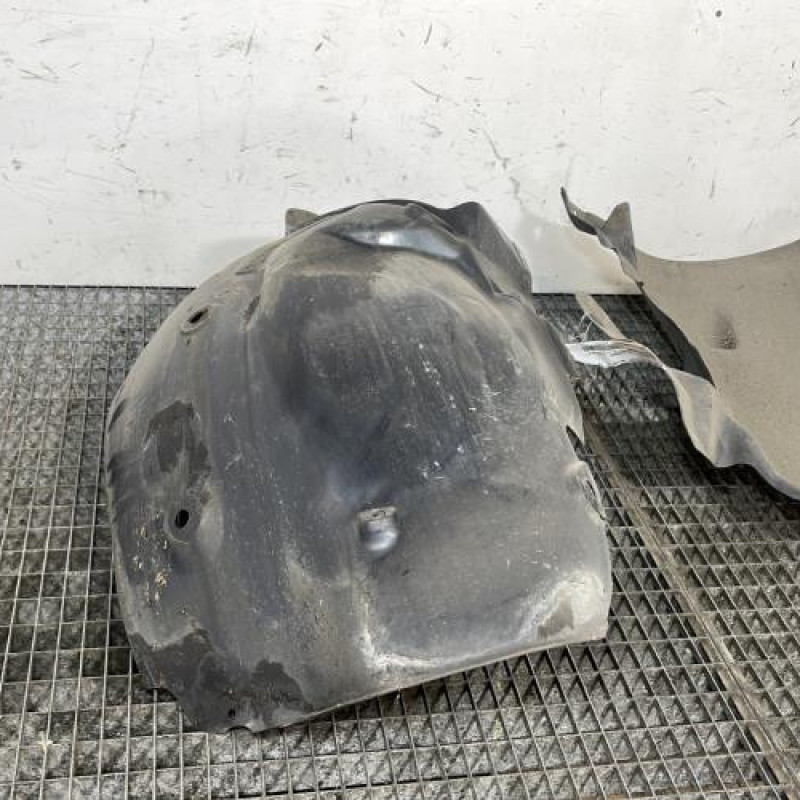 Pare boue avant gauche RENAULT SCENIC 2 Photo n°4