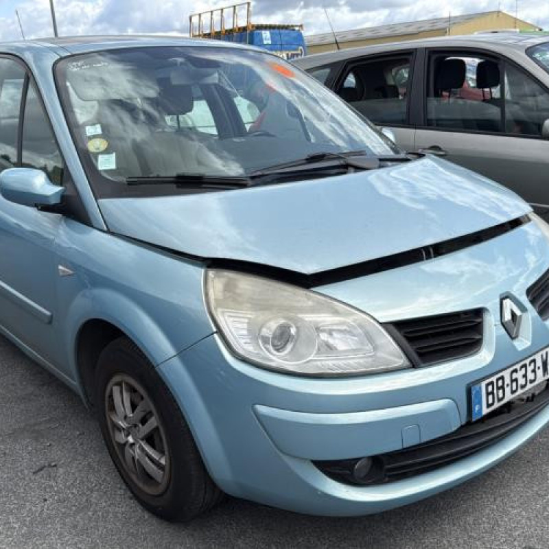 Pare boue avant gauche RENAULT SCENIC 2 Photo n°7