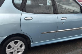 Aile avant droit DAIHATSU SIRION 1
