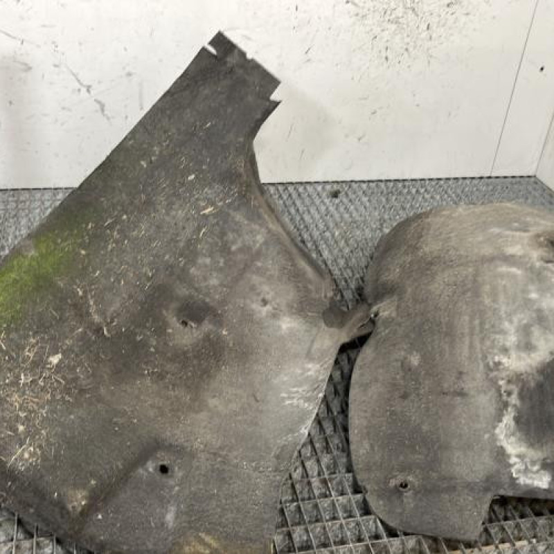 Pare boue avant droit CITROEN C5 2 Photo n°3