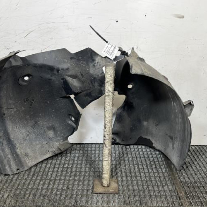 Pare boue avant droit RENAULT GRAND MODUS Photo n°4