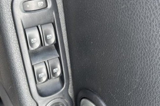 Pare boue avant droit RENAULT GRAND MODUS