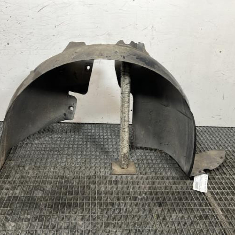 Pare boue avant droit PEUGEOT 206 Photo n°1