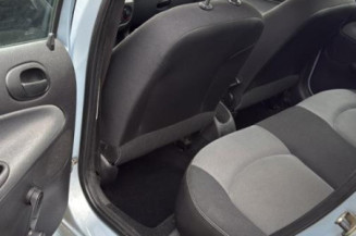 Pare boue avant droit PEUGEOT 206