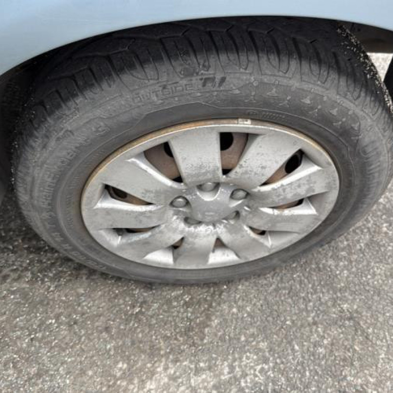 Pare boue avant droit PEUGEOT 206 Photo n°18