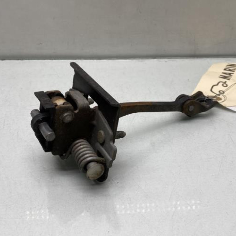 Arret de porte avant droit CITROEN DS5 Photo n°1