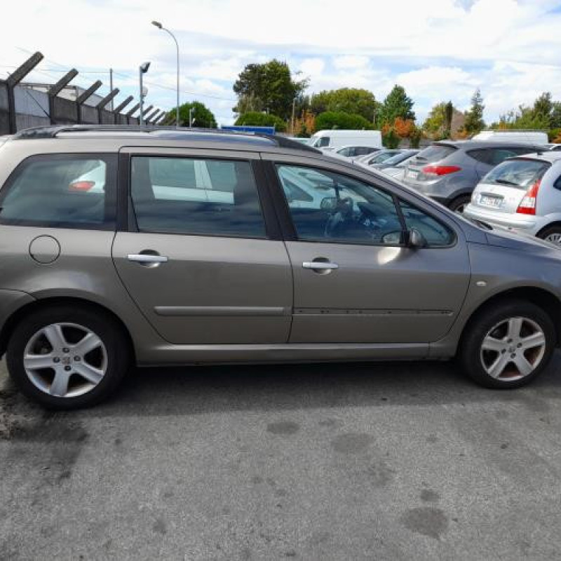 Pare choc arriere PEUGEOT 307 Photo n°14