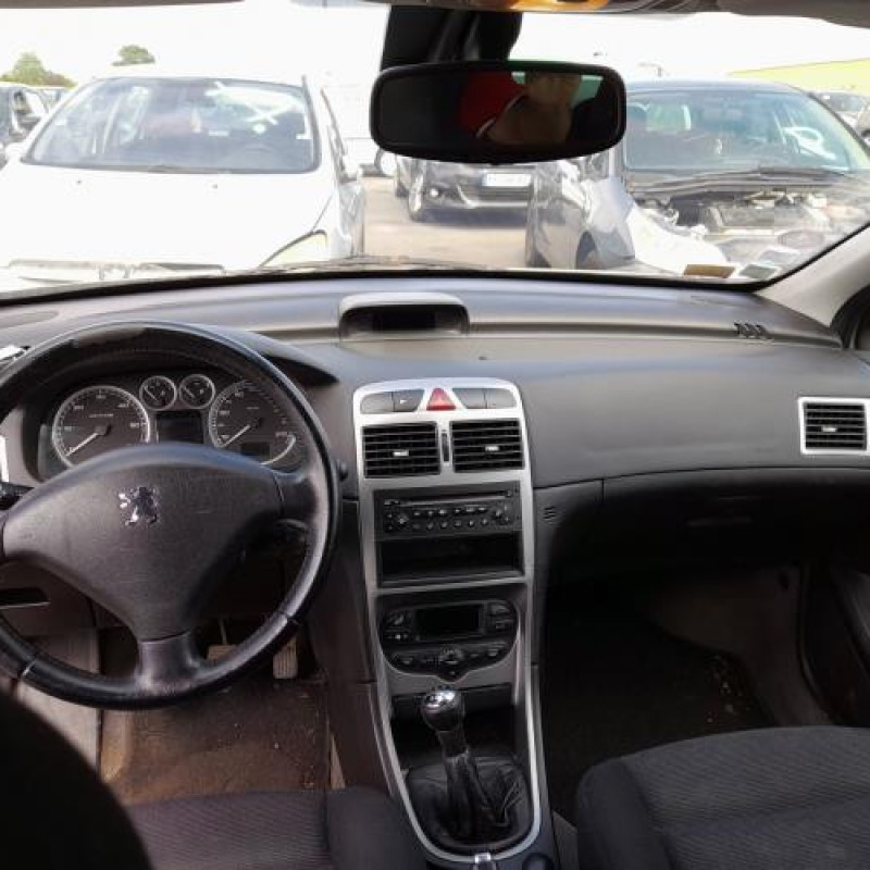 Pare choc arriere PEUGEOT 307 Photo n°20