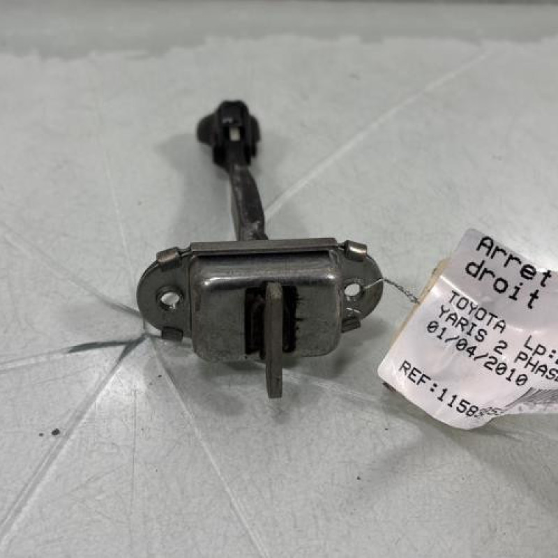 Arret de porte avant droit TOYOTA YARIS 2 Photo n°1