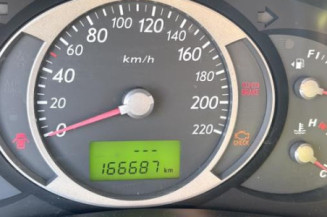 Arret de porte avant gauche HYUNDAI TUCSON 1