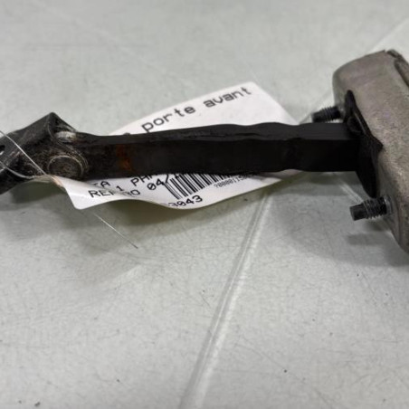 Arret de porte avant droit TOYOTA AURIS 1