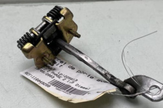 Arret de porte avant droit RENAULT CLIO 2 Photo n°1