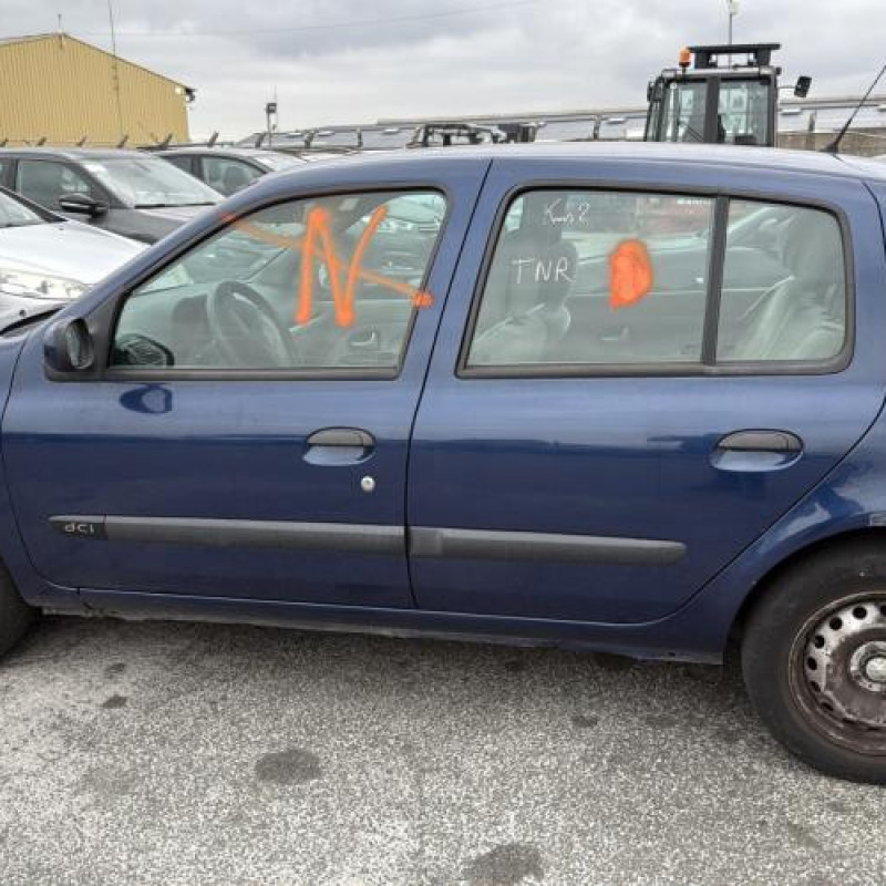 Arret de porte avant droit RENAULT CLIO 2 Photo n°10