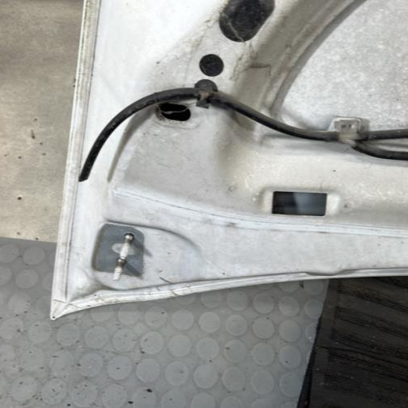 Capot RENAULT KANGOO 2 Photo n°8