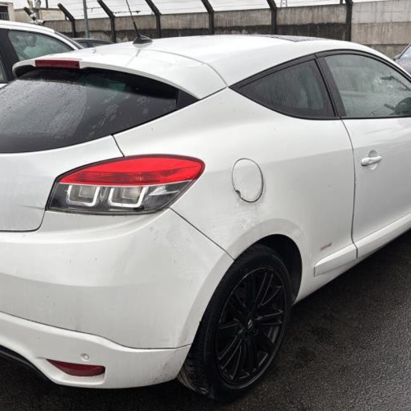 Feu diurne avant gauche RENAULT MEGANE 3 Photo n°6