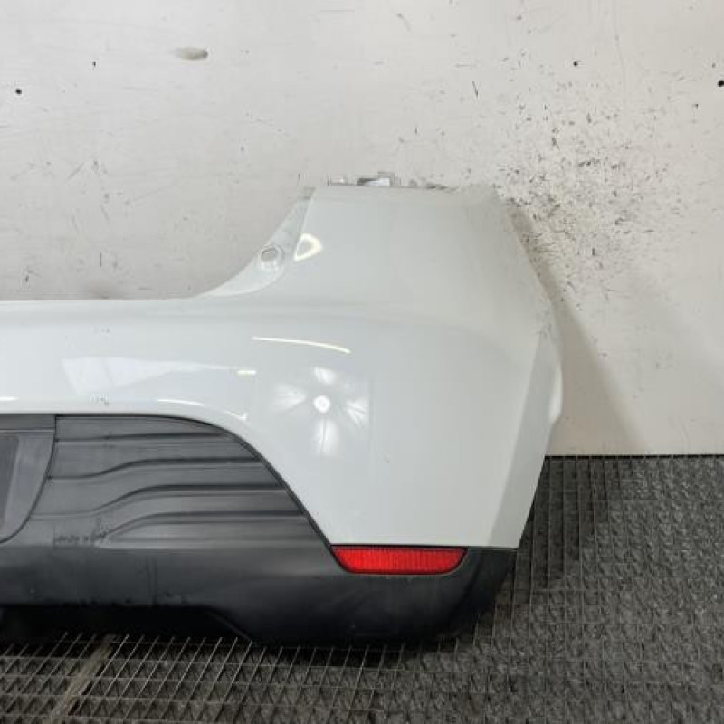 Pare choc arriere RENAULT CLIO 4 Photo n°3