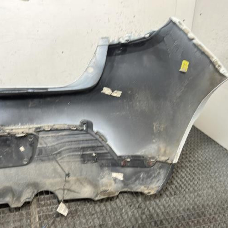 Pare choc arriere RENAULT CLIO 4 Photo n°4