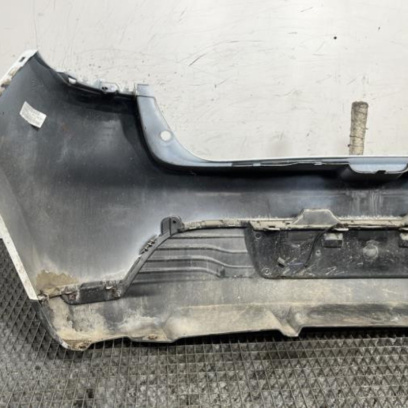 Pare choc arriere RENAULT CLIO 4 Photo n°6