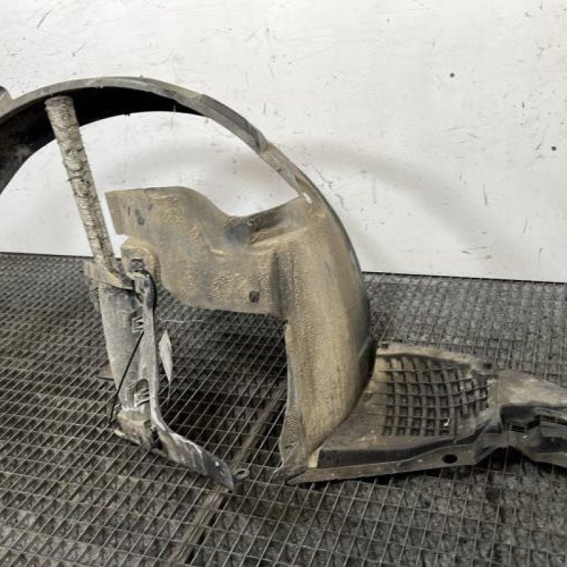 Pare boue avant gauche RENAULT LAGUNA 2 Photo n°3