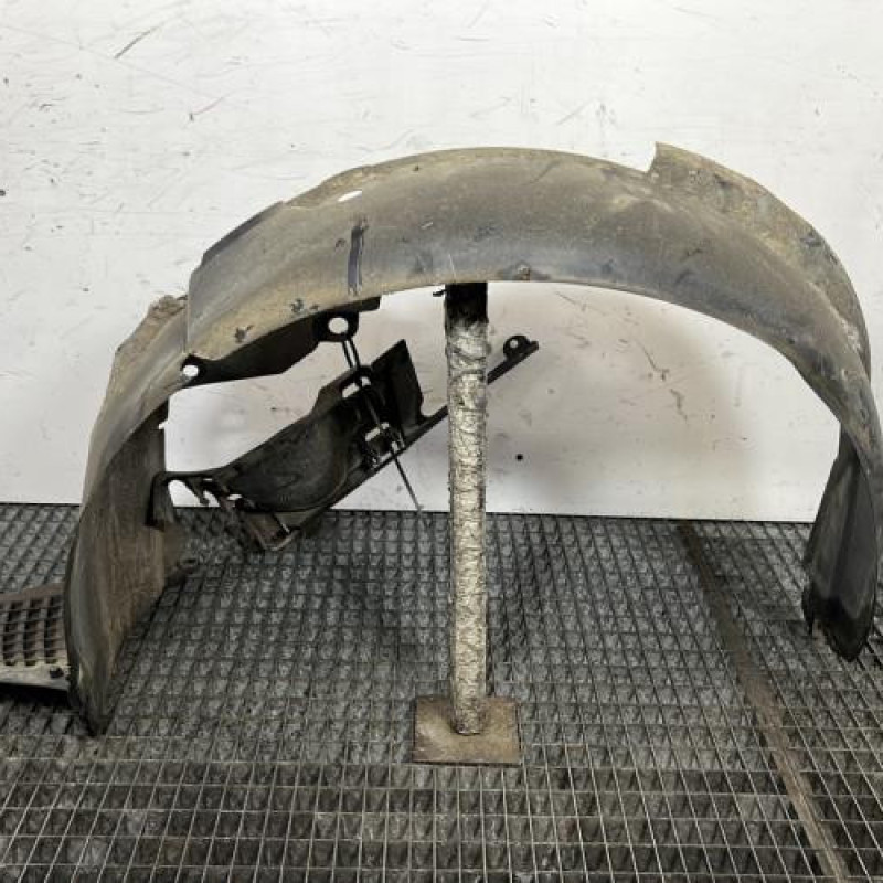 Pare boue avant gauche RENAULT LAGUNA 2 Photo n°4