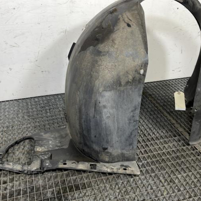 Pare boue avant droit PEUGEOT 207 Photo n°3