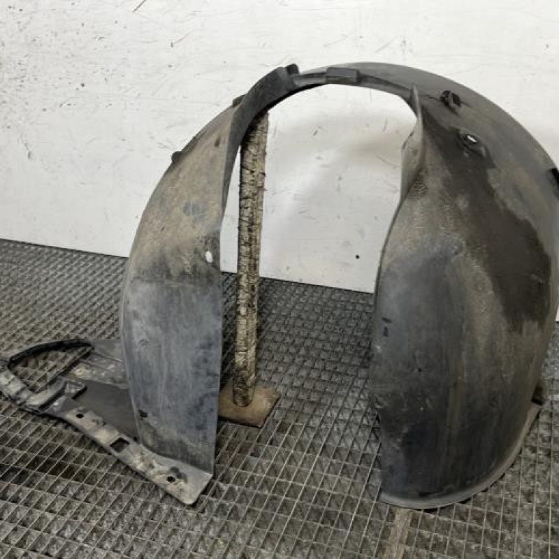 Pare boue avant droit PEUGEOT 207 Photo n°4