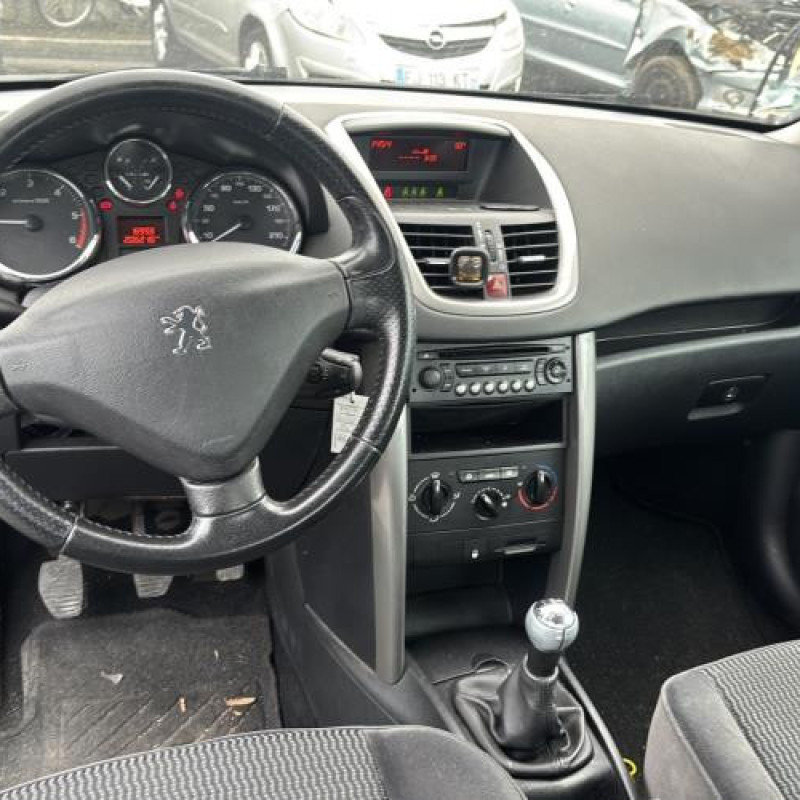 Pare boue avant droit PEUGEOT 207 Photo n°18