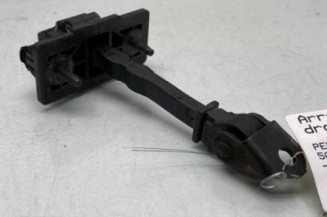 Arret de porte avant droit PEUGEOT 5008 2 Photo n°1