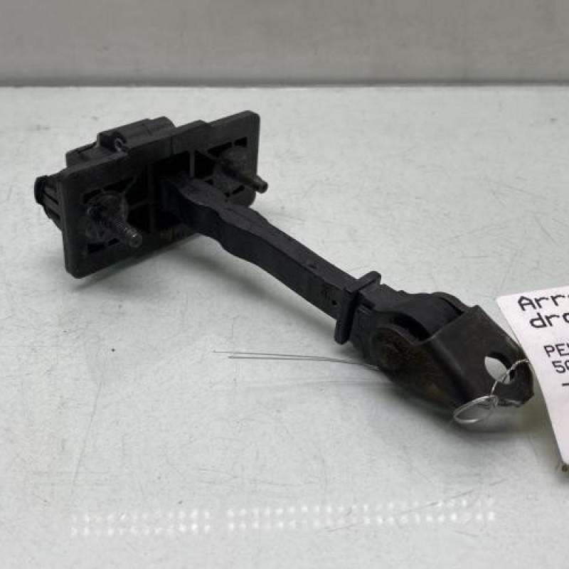 Arret de porte avant droit PEUGEOT 5008 2 Photo n°1