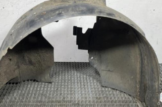 Pare boue avant gauche PEUGEOT PARTNER 2 Photo n°1