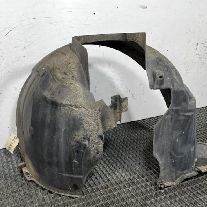 Pare boue avant gauche PEUGEOT PARTNER 2 Photo n°3