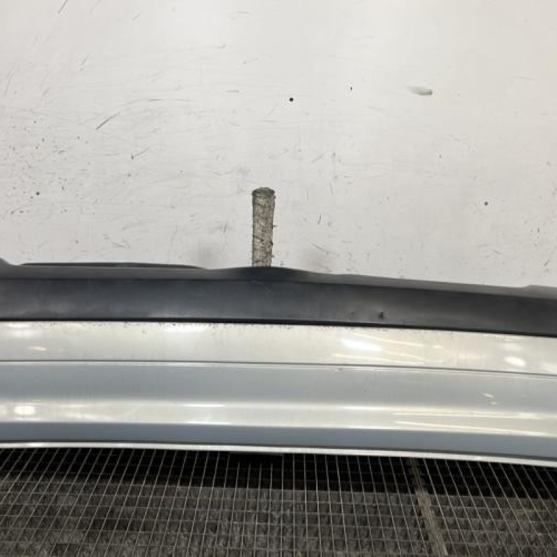 Pare choc arriere RENAULT CLIO 2 Photo n°1