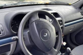 Pare choc arriere RENAULT CLIO 2