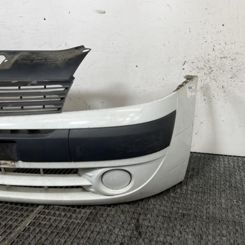 Pare choc avant RENAULT CLIO 2 Photo n°3