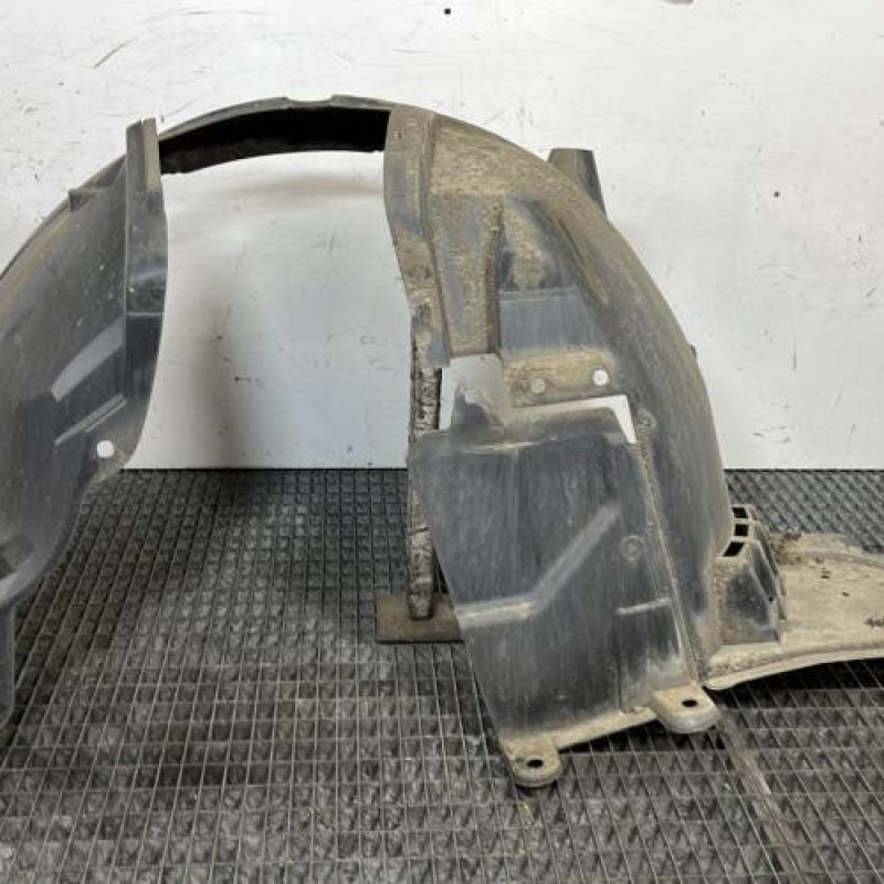 Pare boue avant gauche RENAULT KADJAR Photo n°2