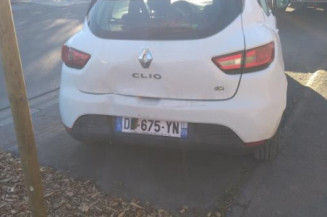 Reservoir essence RENAULT CLIO 4