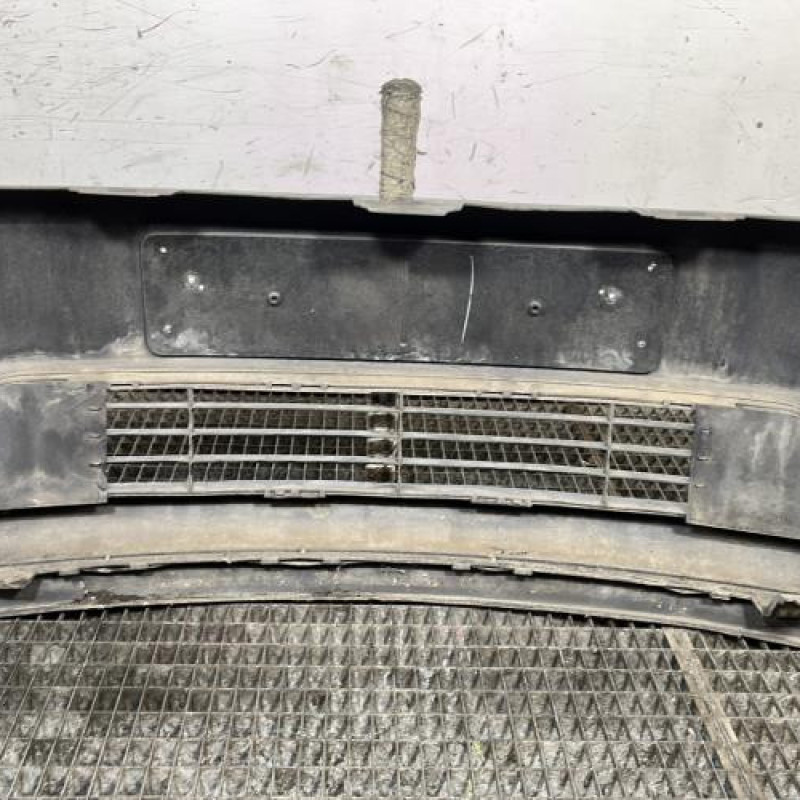 Pare choc avant FORD FIESTA 5 Photo n°5