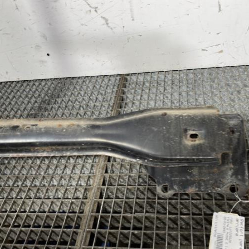 Renfort pare choc arriere (traverse) FORD FIESTA 6 Photo n°3