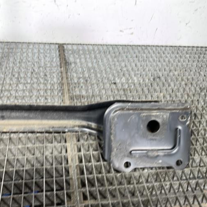 Renfort pare choc arriere (traverse) FORD FIESTA 6 Photo n°5