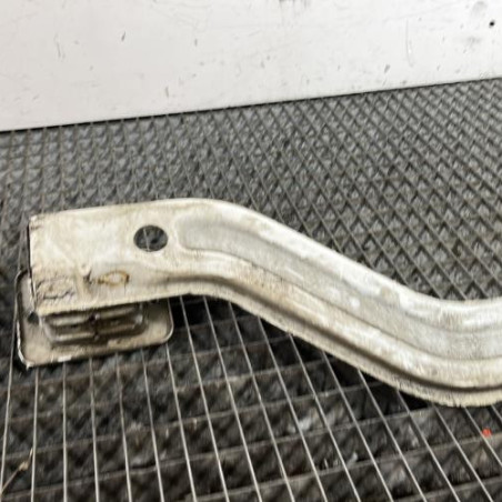 Renfort pare choc arriere (traverse) SUZUKI ALTO 3