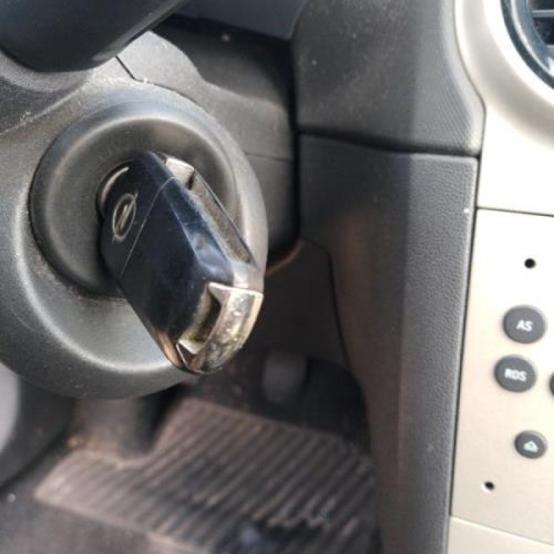 Renfort pare choc arriere (traverse) OPEL CORSA D Photo n°15