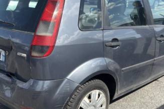 Renfort pare choc avant (traverse) FORD FIESTA 5