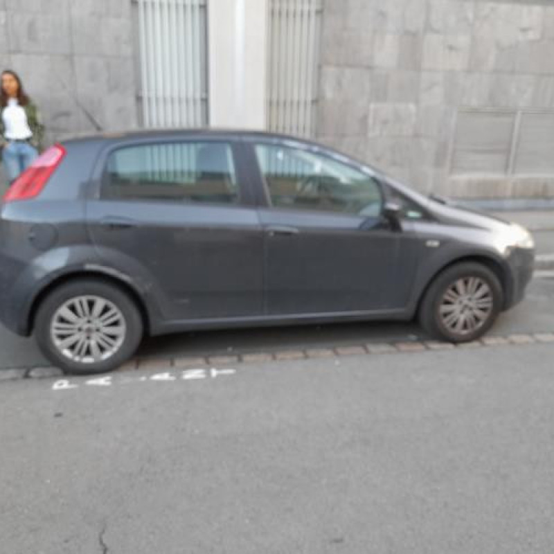 Renfort pare choc avant (traverse) FIAT GRANDE PUNTO Photo n°15