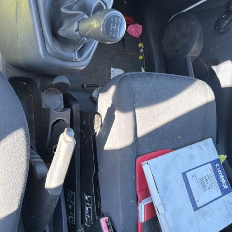 Renfort pare choc arriere (traverse) CITROEN NEMO Photo n°16