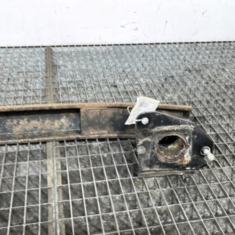 Renfort pare choc arriere (traverse) OPEL CORSA D Photo n°6